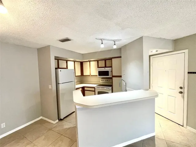 5.kitchen