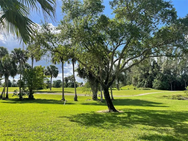 17.community grounds