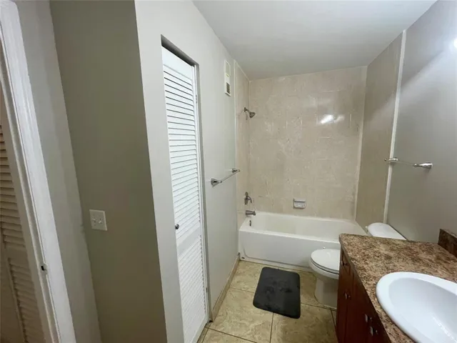 11.primary bathroom