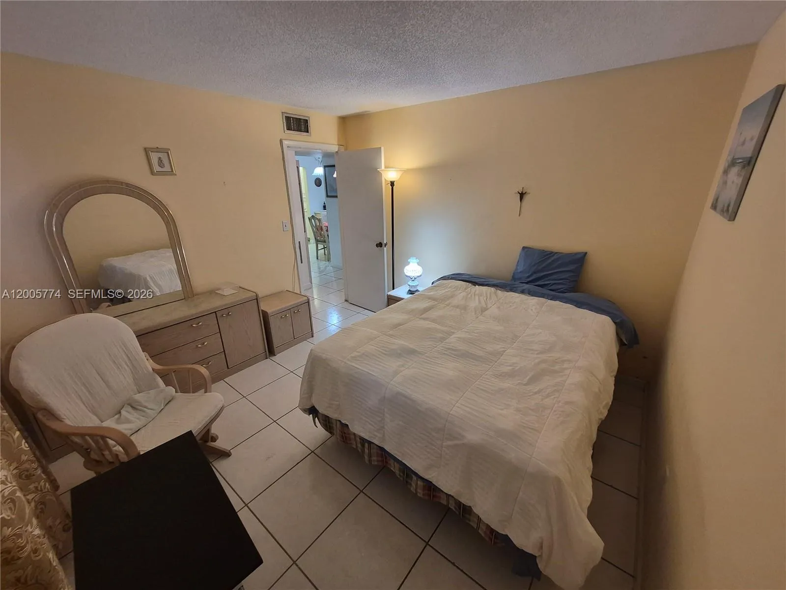 Guest bedroom 2º. view - 415 NE 2nd ST - apt 202, Hallandade, FL