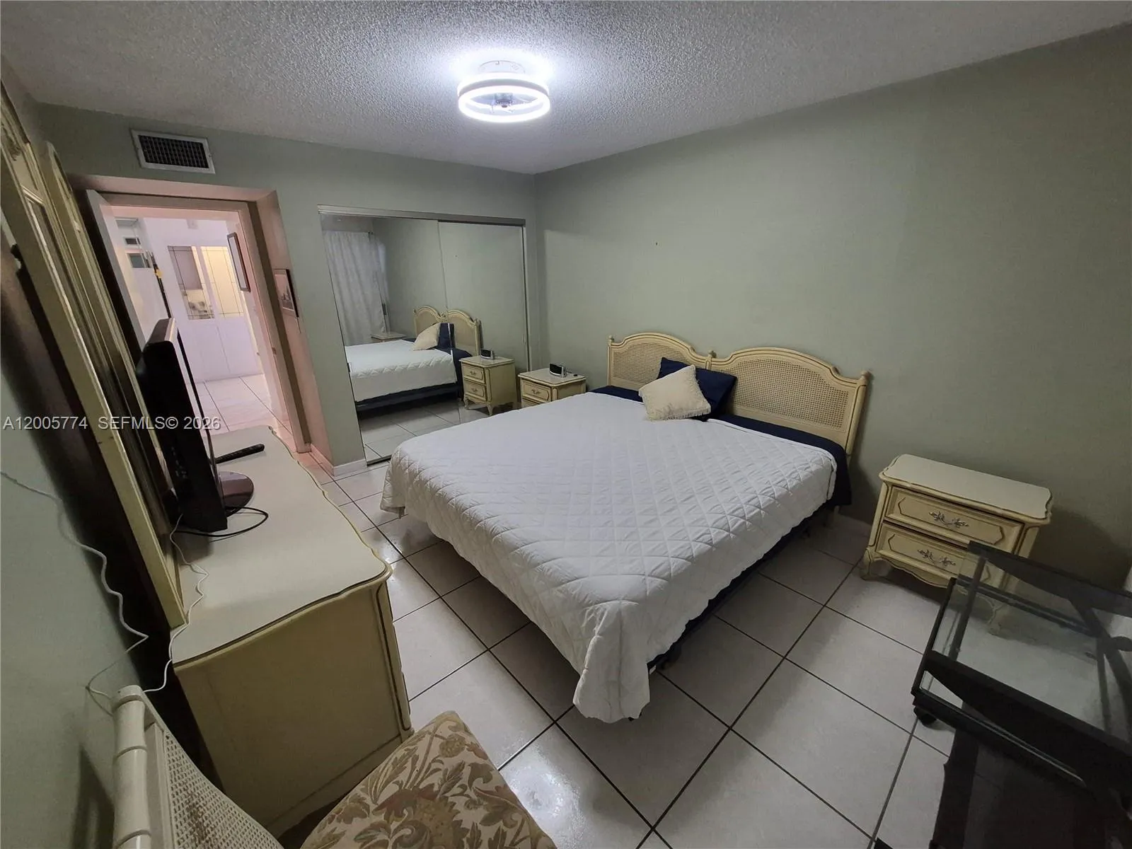 Master bedroom 2º. view - 415 NE 2nd ST - apt 202, Hallandade, FL