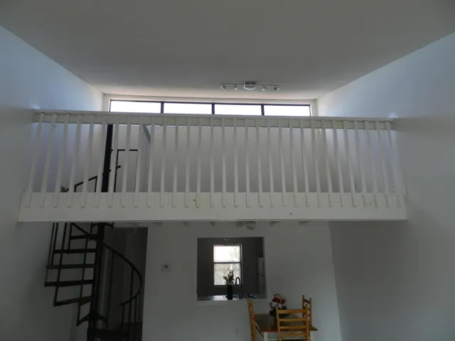 LAKE VIEW 22