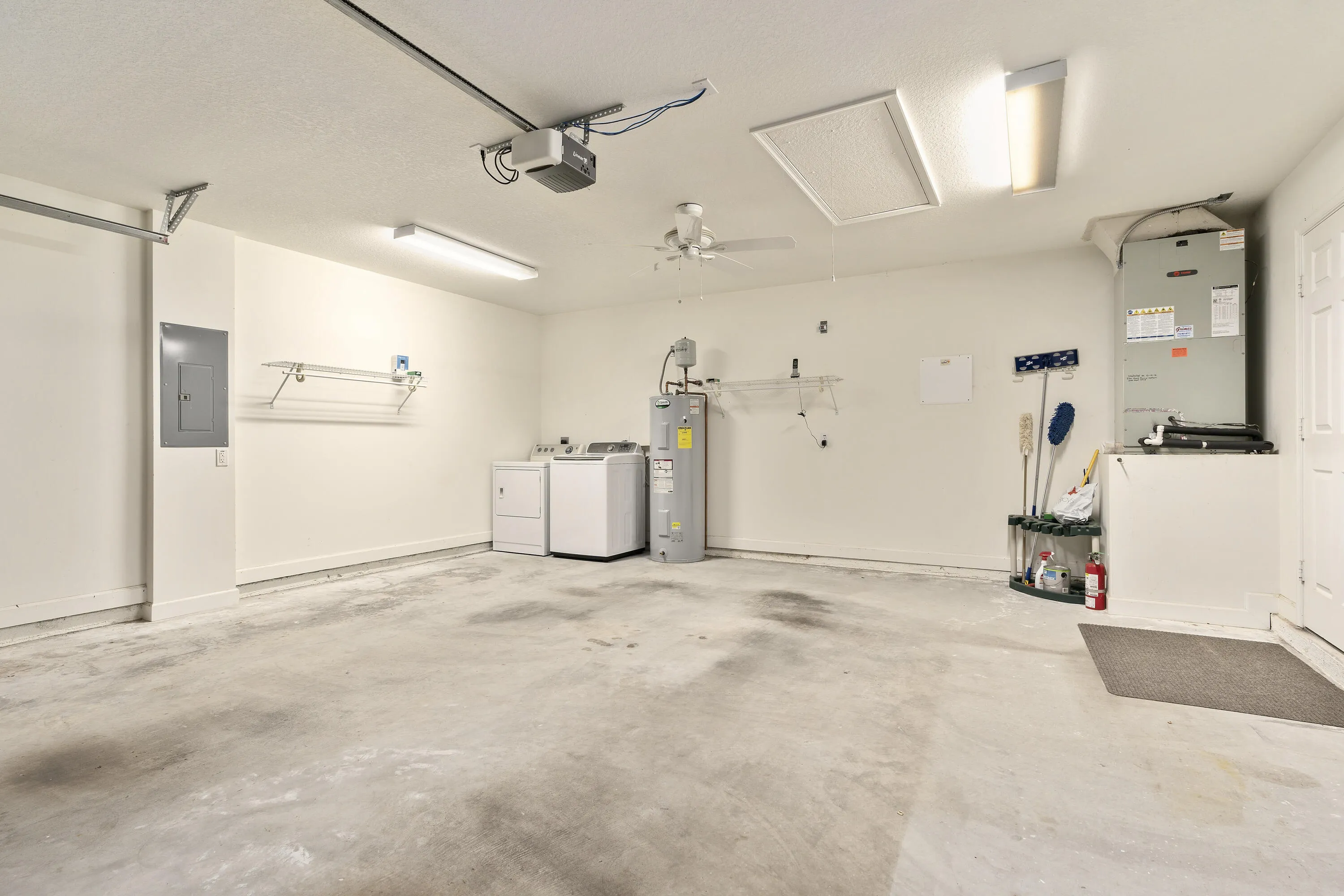 Property photo 35