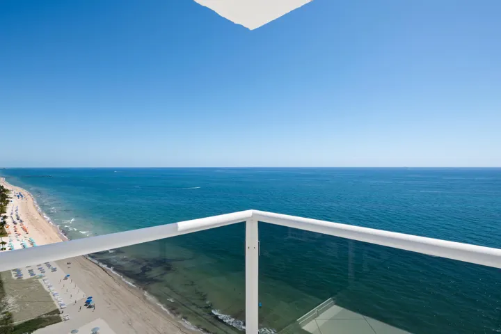 Wraparound balcony view