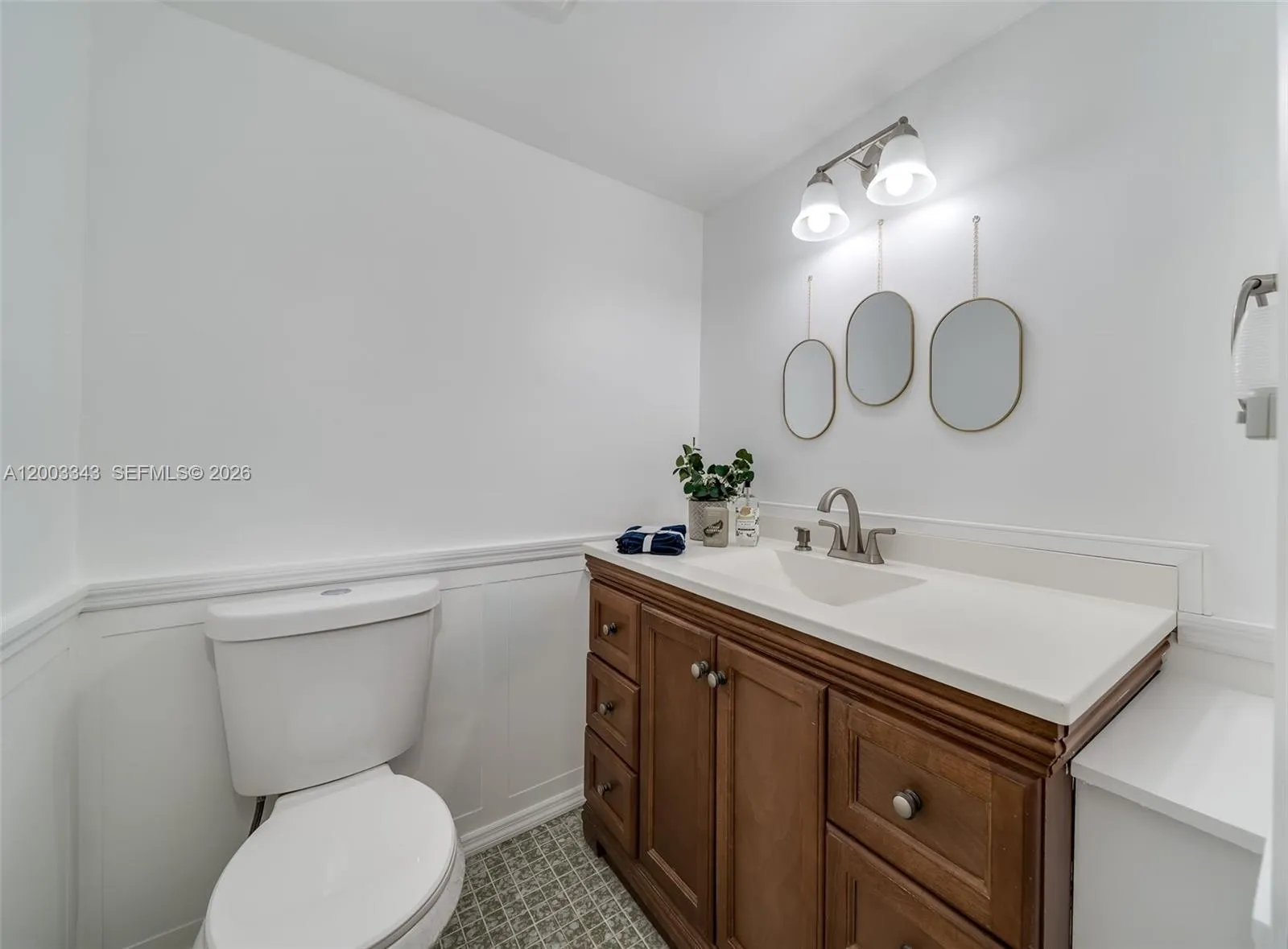 Guest Bathroom 4770 NW 21st St #208 Lauderhill, Fl