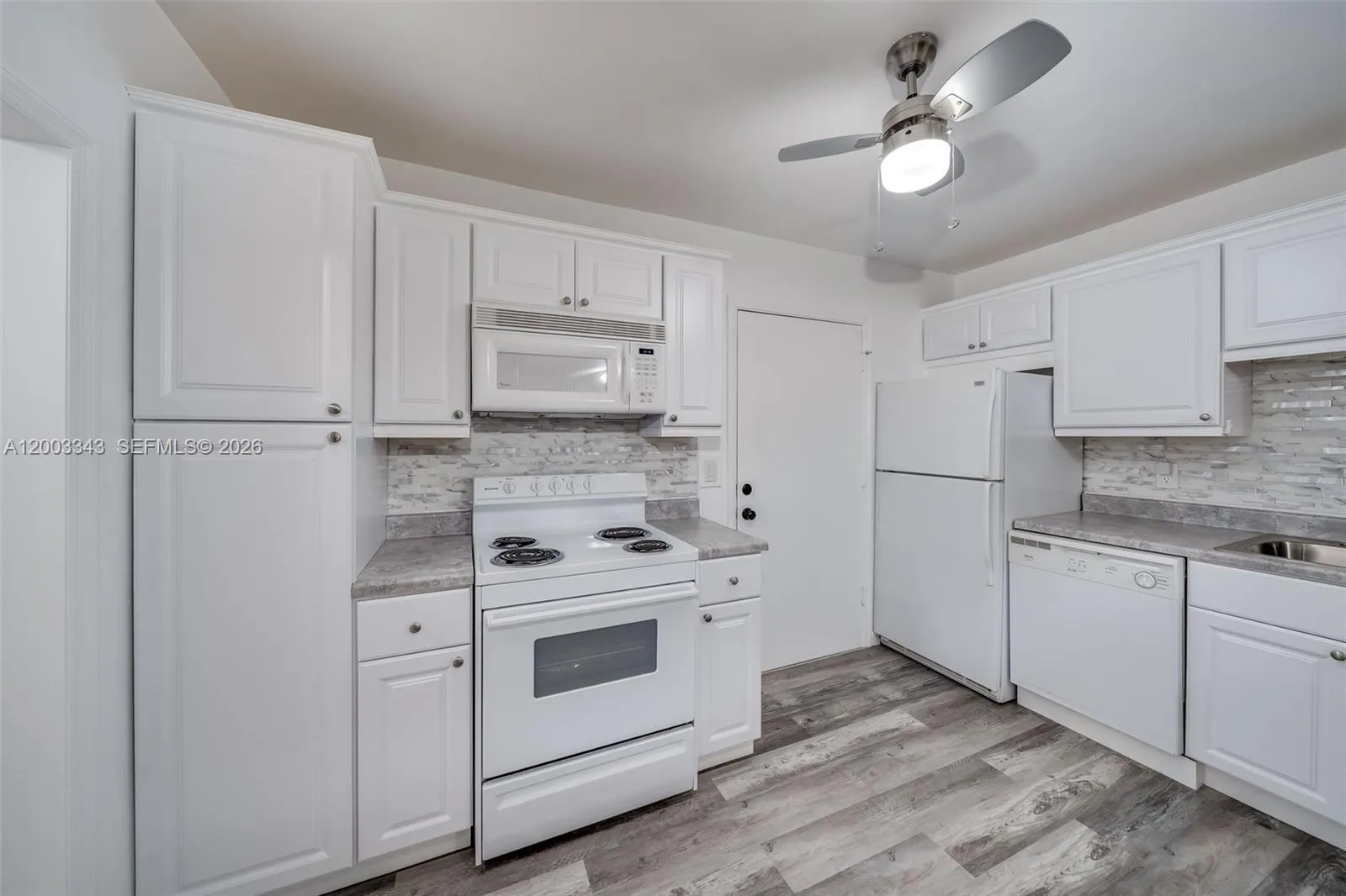 Renovated Kitchen 4770 NW 21st St #208, Lauderhill Florida