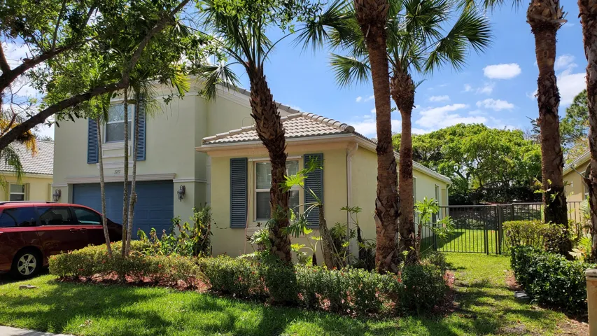 Nice landscaping and fenced yard.