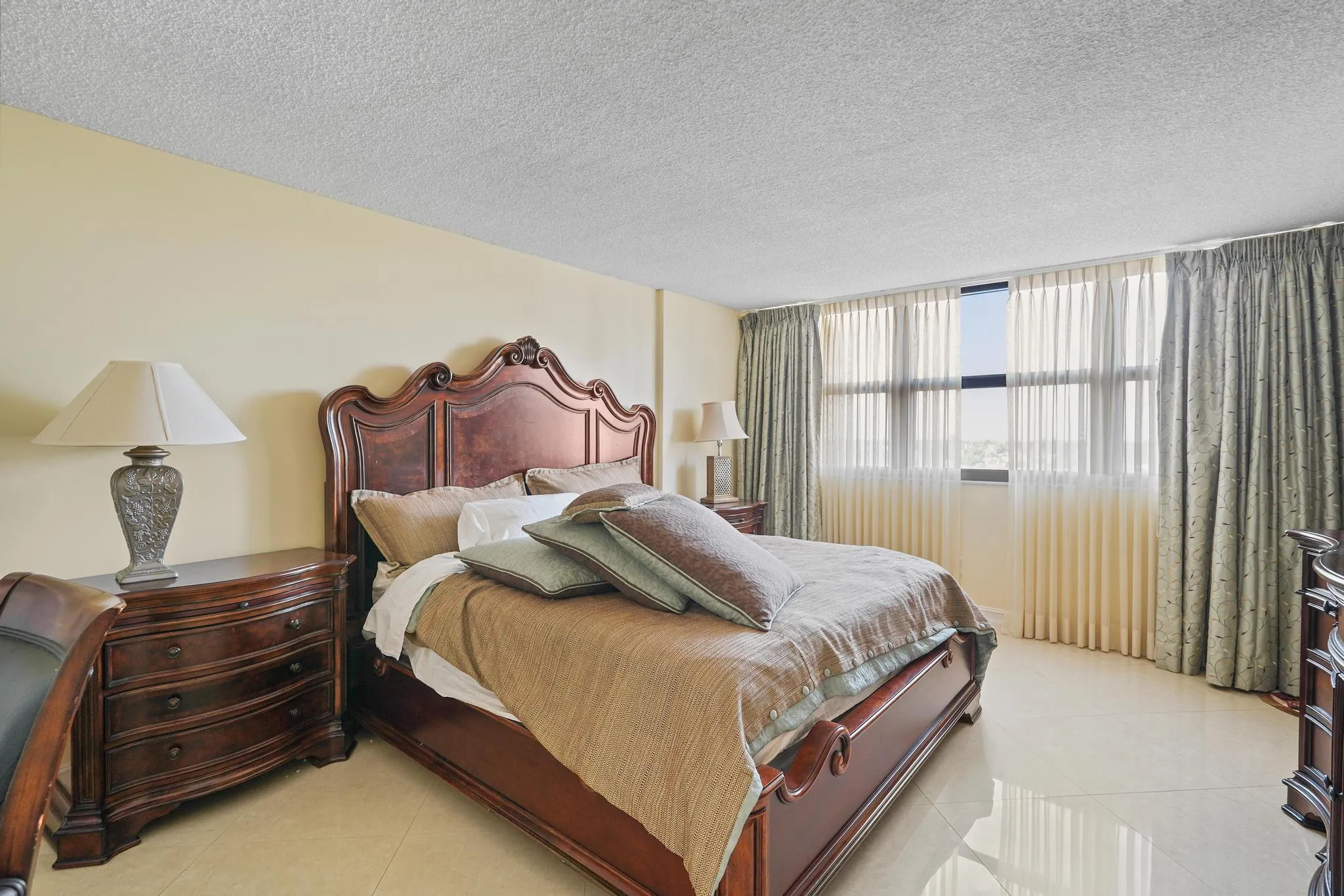 859 Jeffery St 506 new pic 14