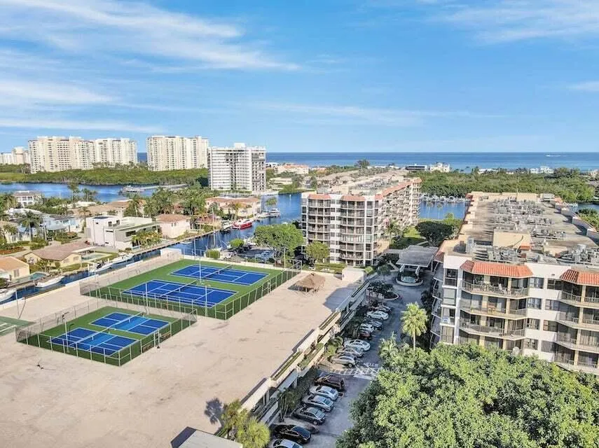 Porta Bella arial buidlings pb tennis in