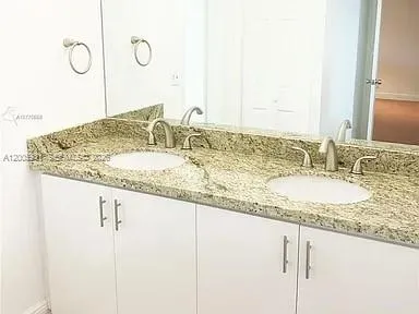 MASTER BATH WITH TWO SINKS