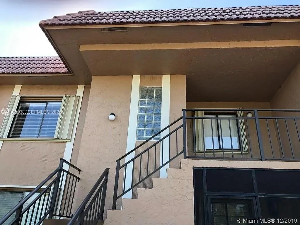 SECOND FLOOR UNIT