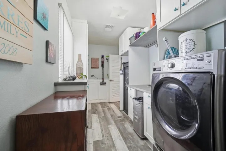 laundy room/pantry