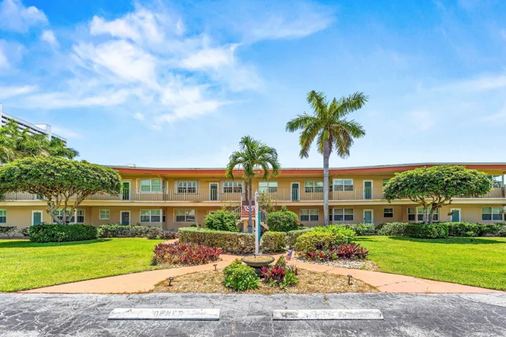 001-930OsceolaDrive-9-BocaRaton-FL-33432