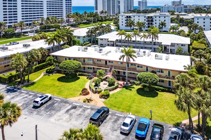 027-930OsceolaDrive-9-BocaRaton-FL-33432