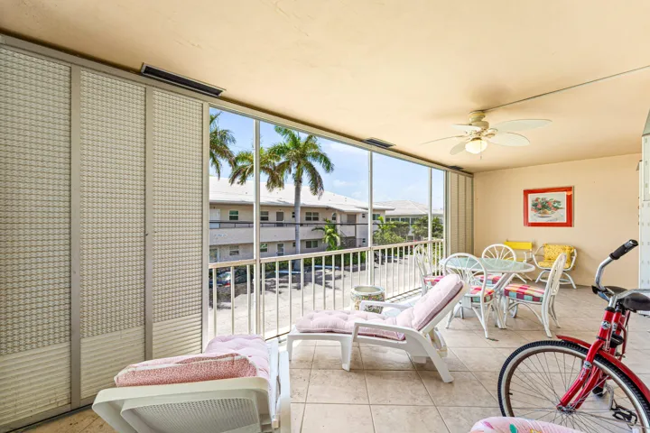 023-930OsceolaDrive-9-BocaRaton-FL-33432