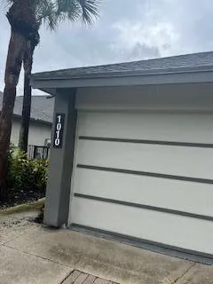 2-Car Garage