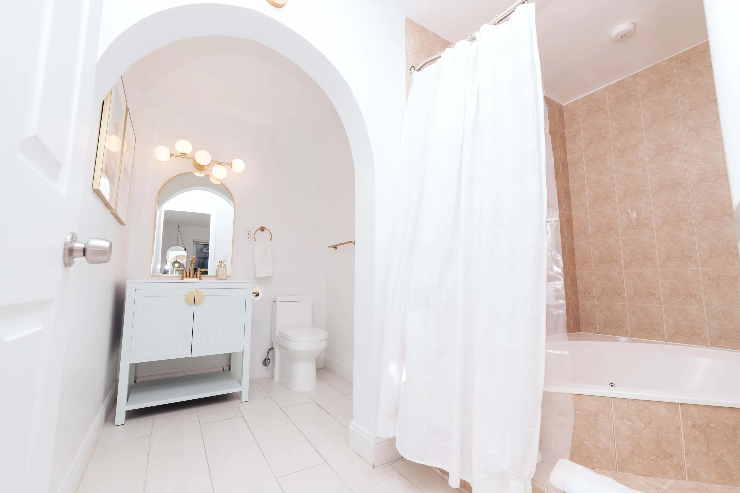 3057 bathroom 2