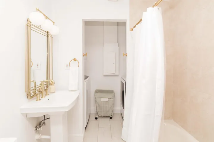 3057 bathroom 1