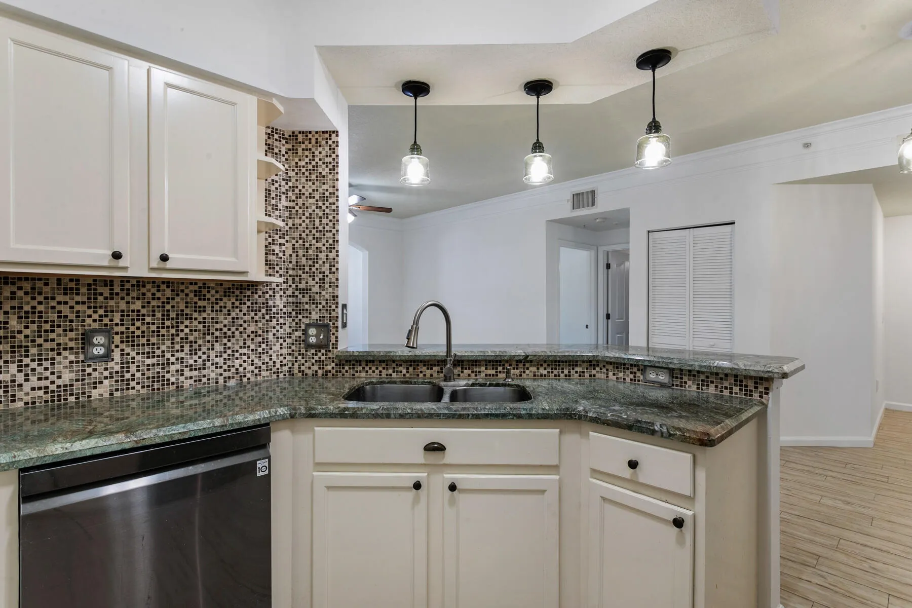 10103_Myrtlewood_13_MLS