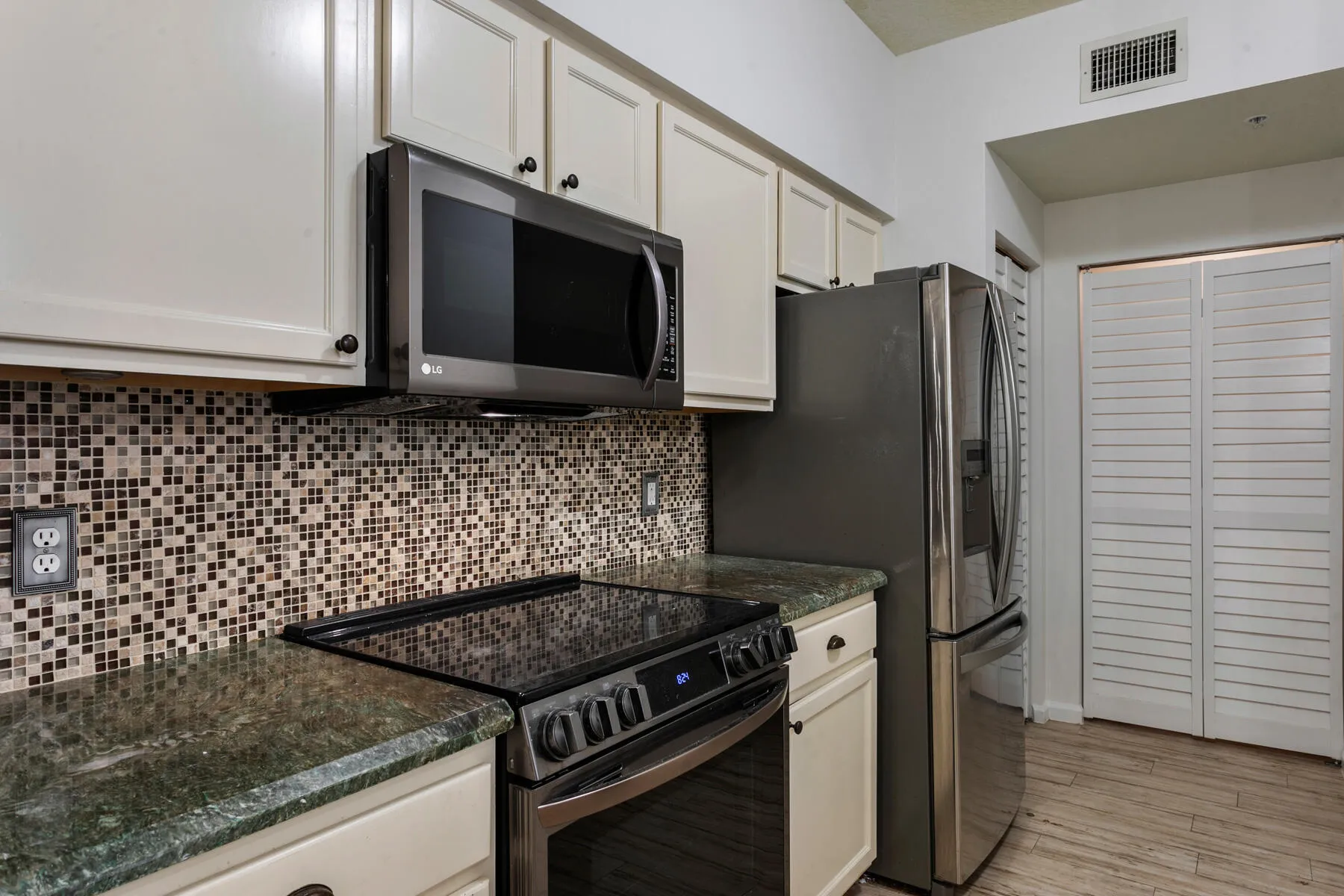 10103_Myrtlewood_11_MLS