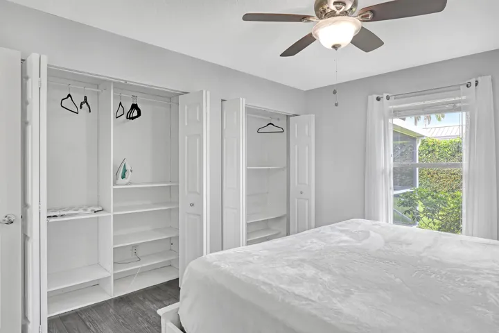 2nd BR dual closet
