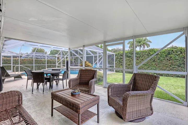 Covered screened patio