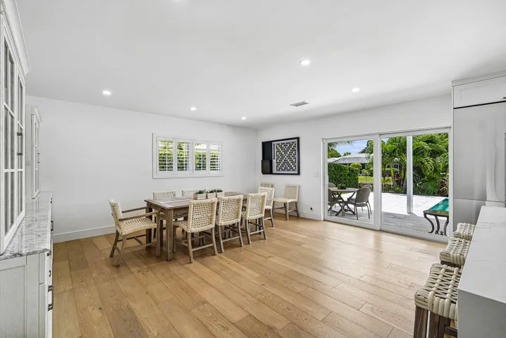 019-800HollyLane-BocaRaton-FL-33486-SMAL