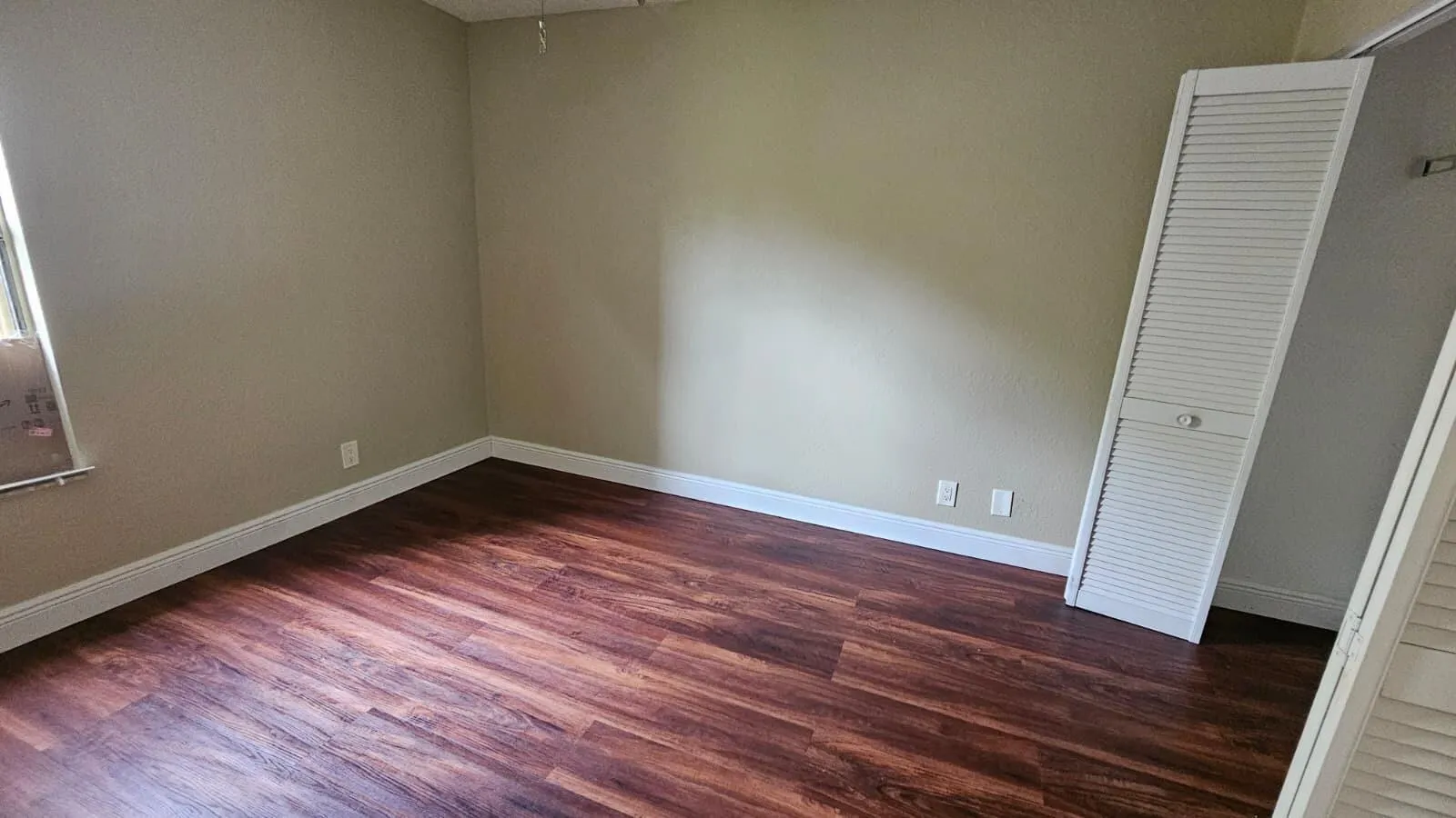 1581 2nd bedroom
