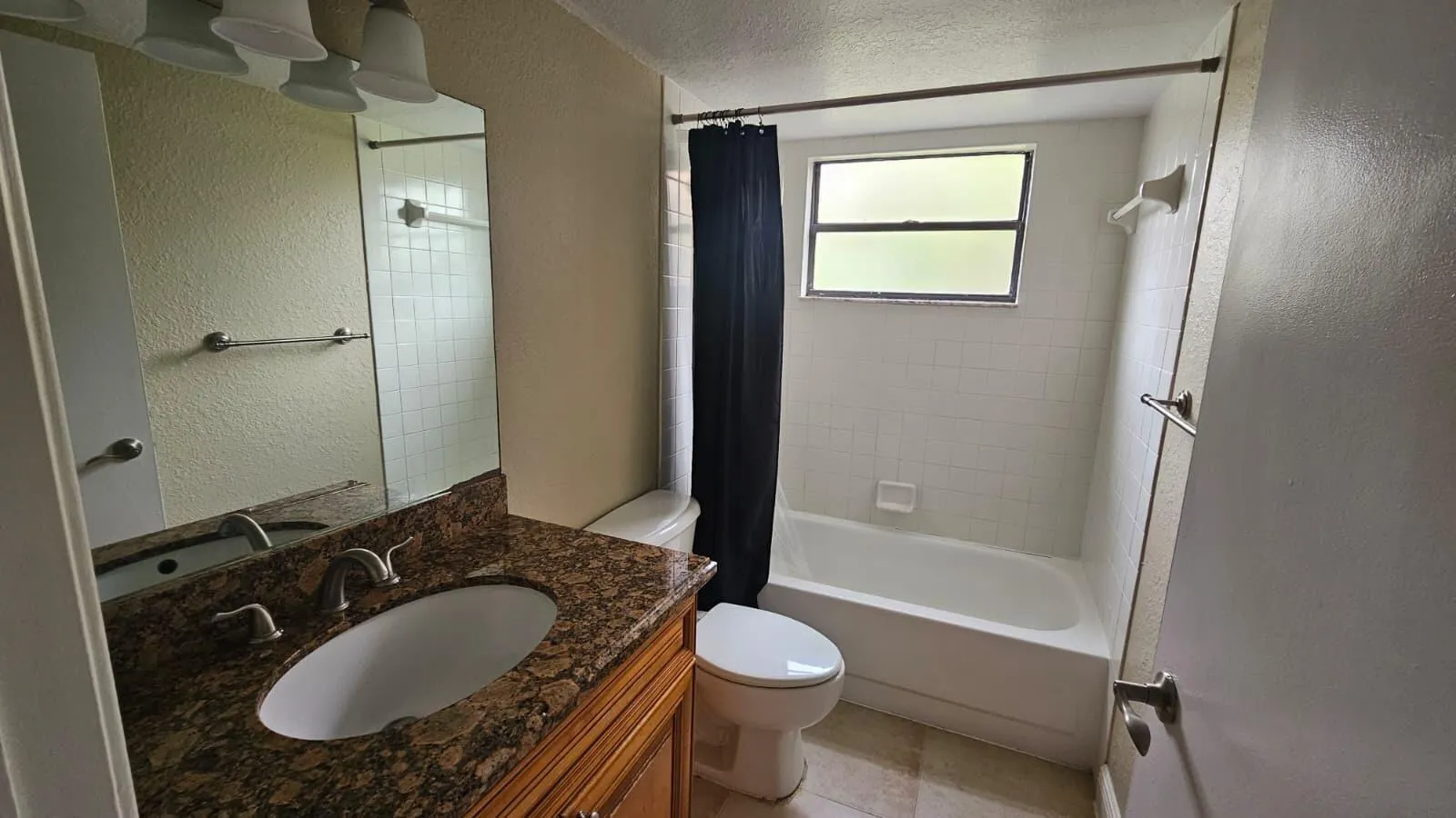 1581 2nd bathroom