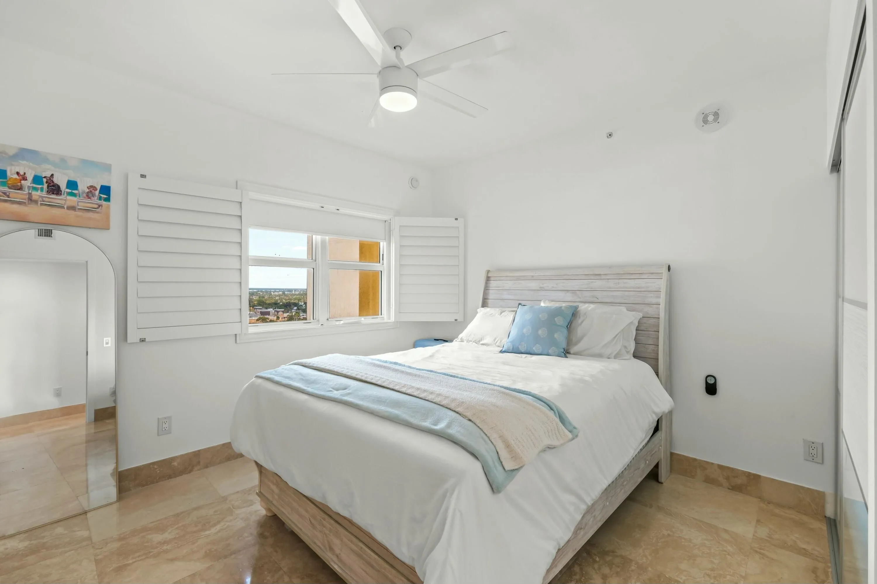 2nd bedroom