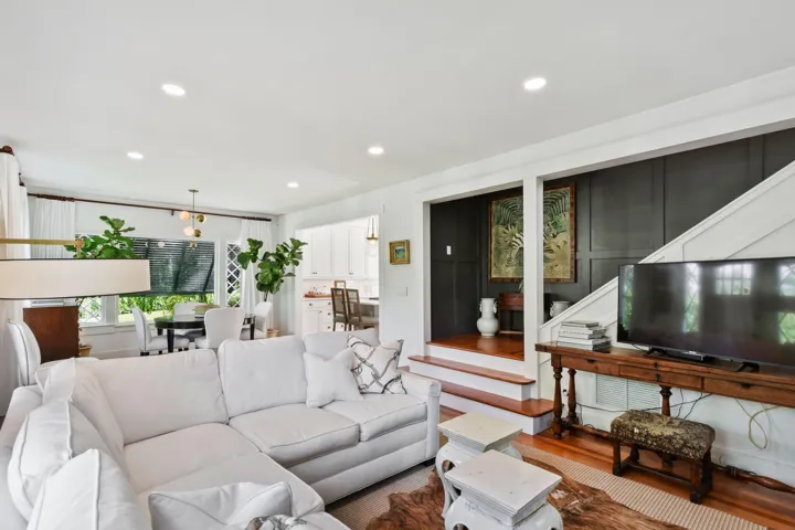 300BuckinghamDrive_07