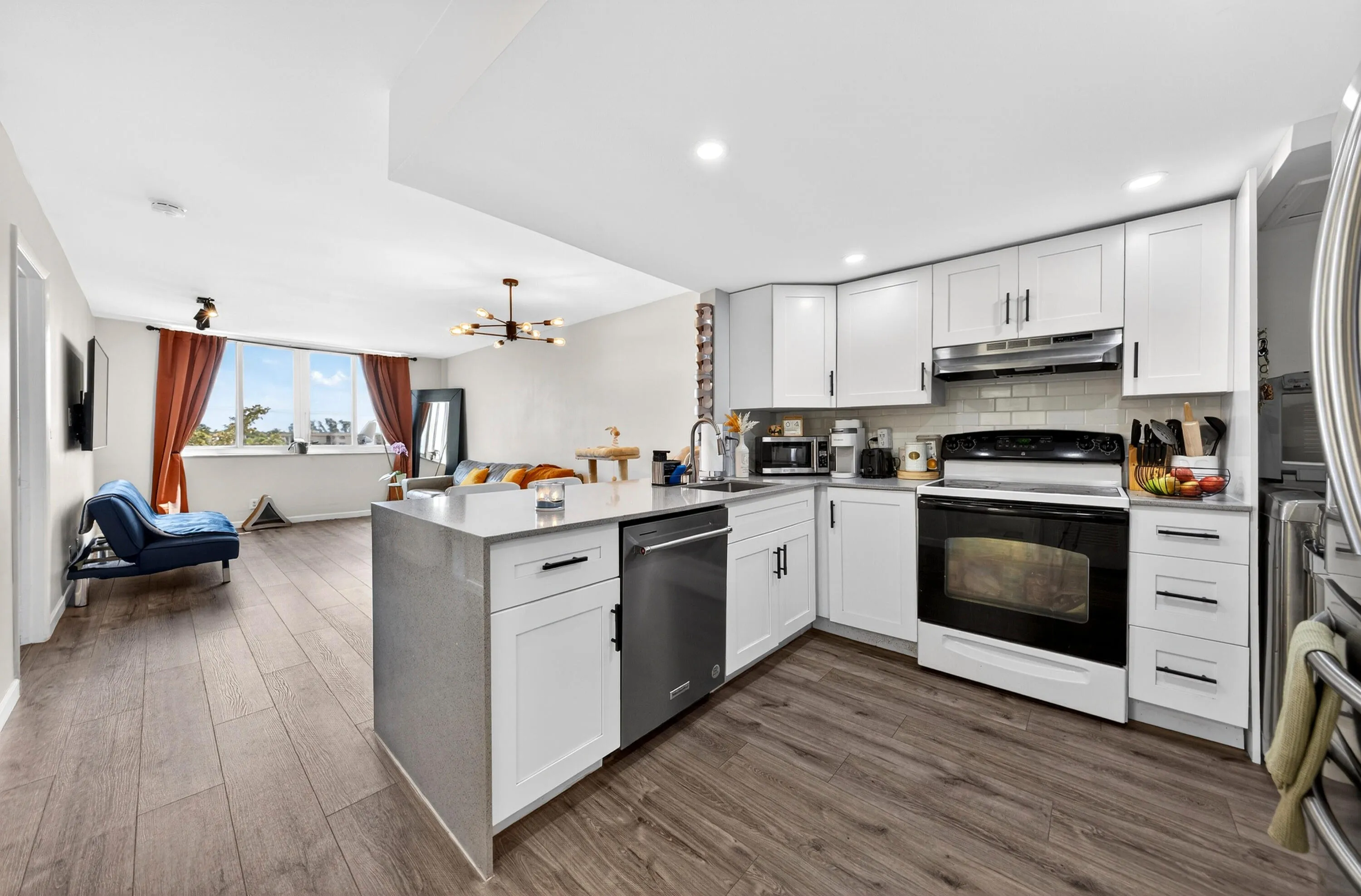 Kitchen-006-013-4000x2635