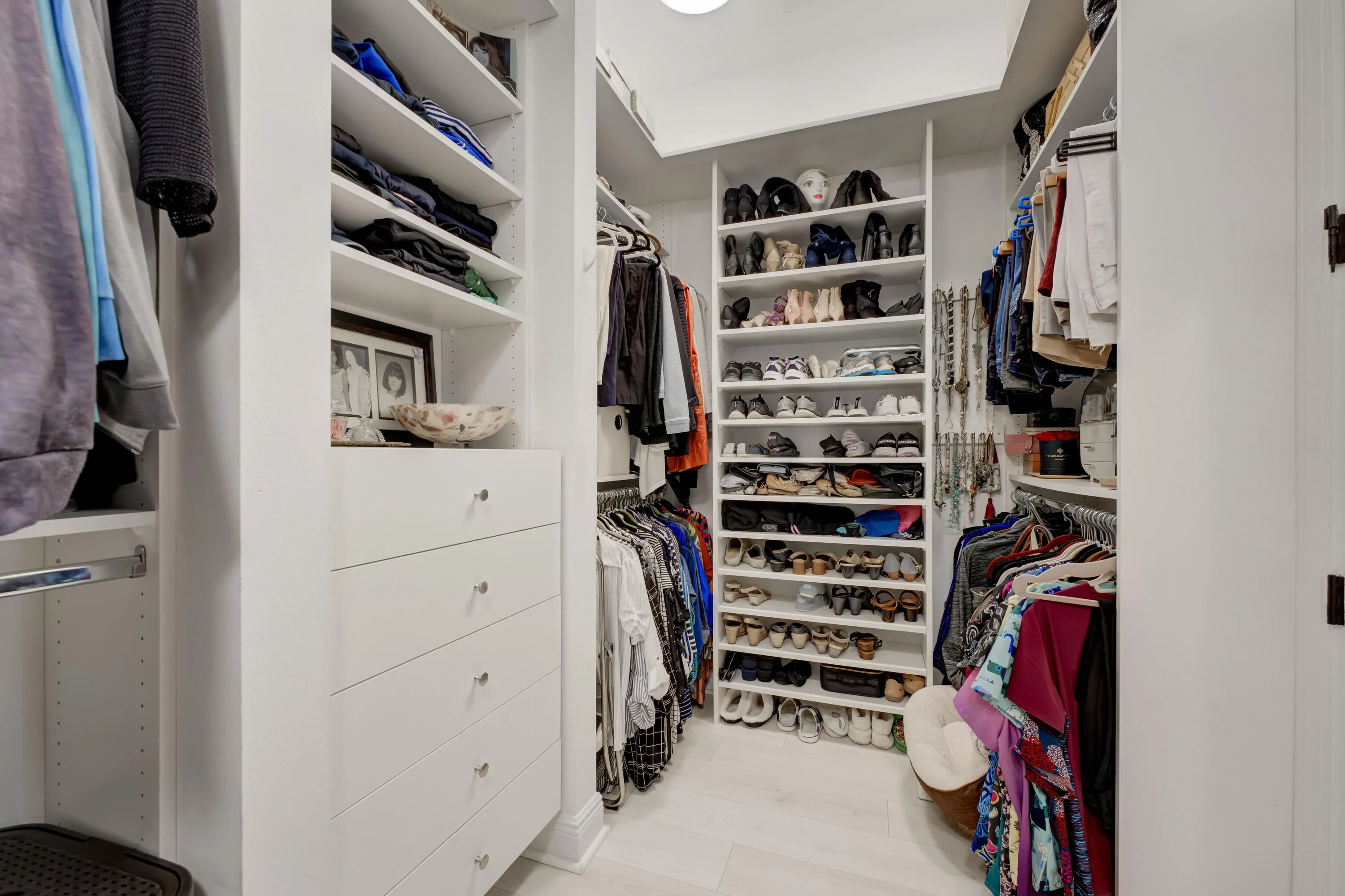 Master Walk In Closet