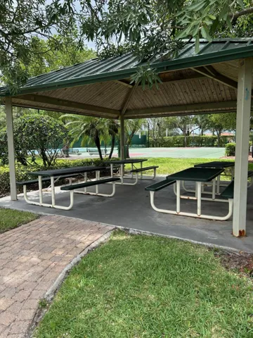 PICNIC AREA