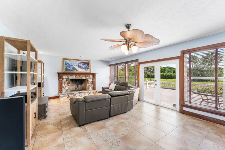012-10170CalumetLane-LakeWorth-FL-33467-