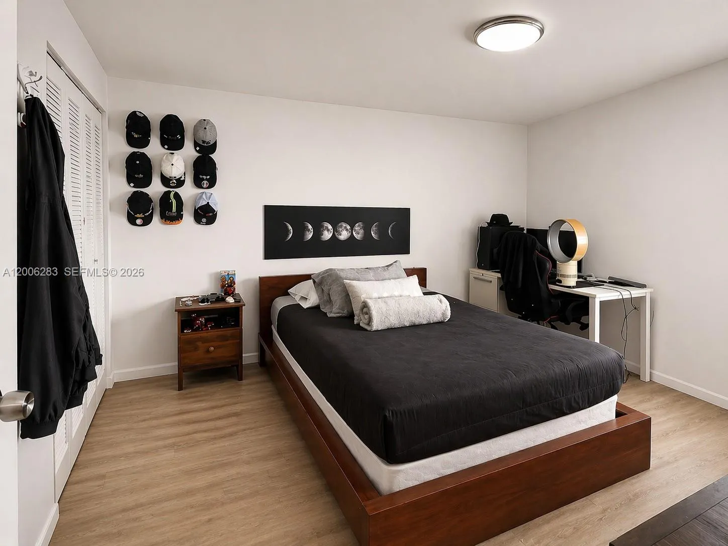 Photo 6
