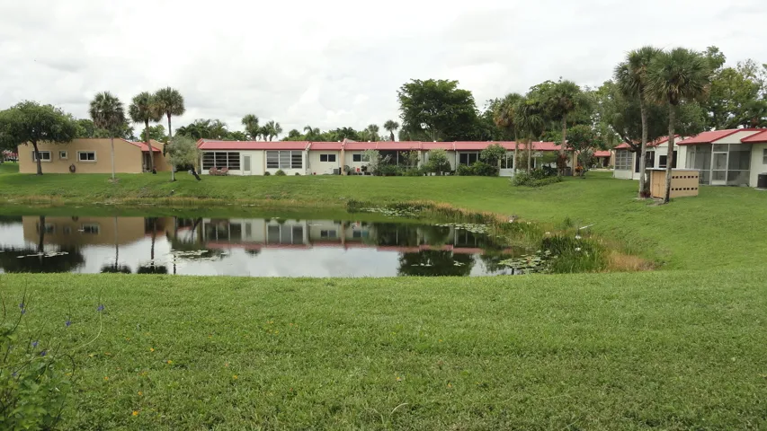 Patio Lake View