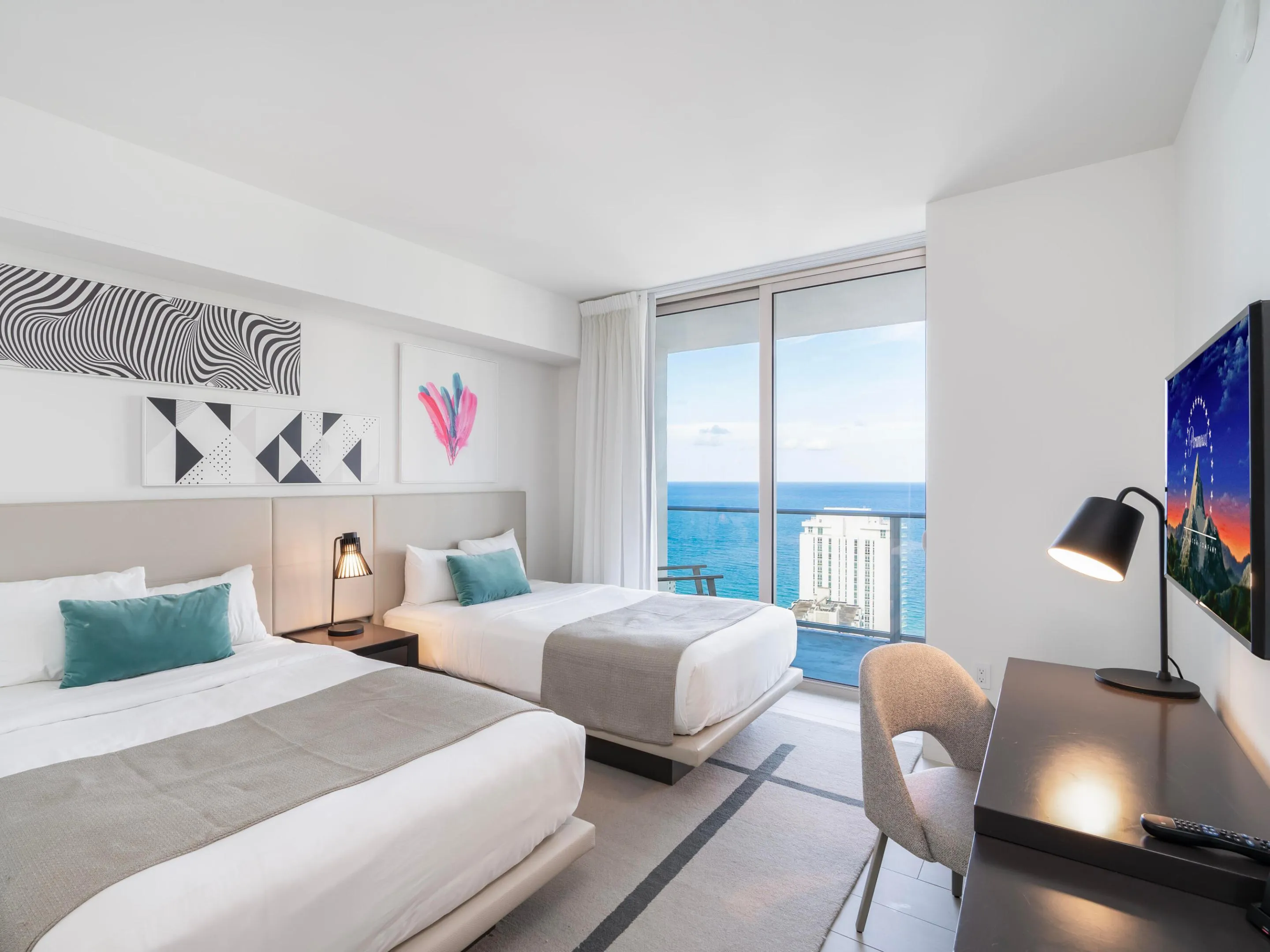 19. 4010 S Ocean Dr Interior
