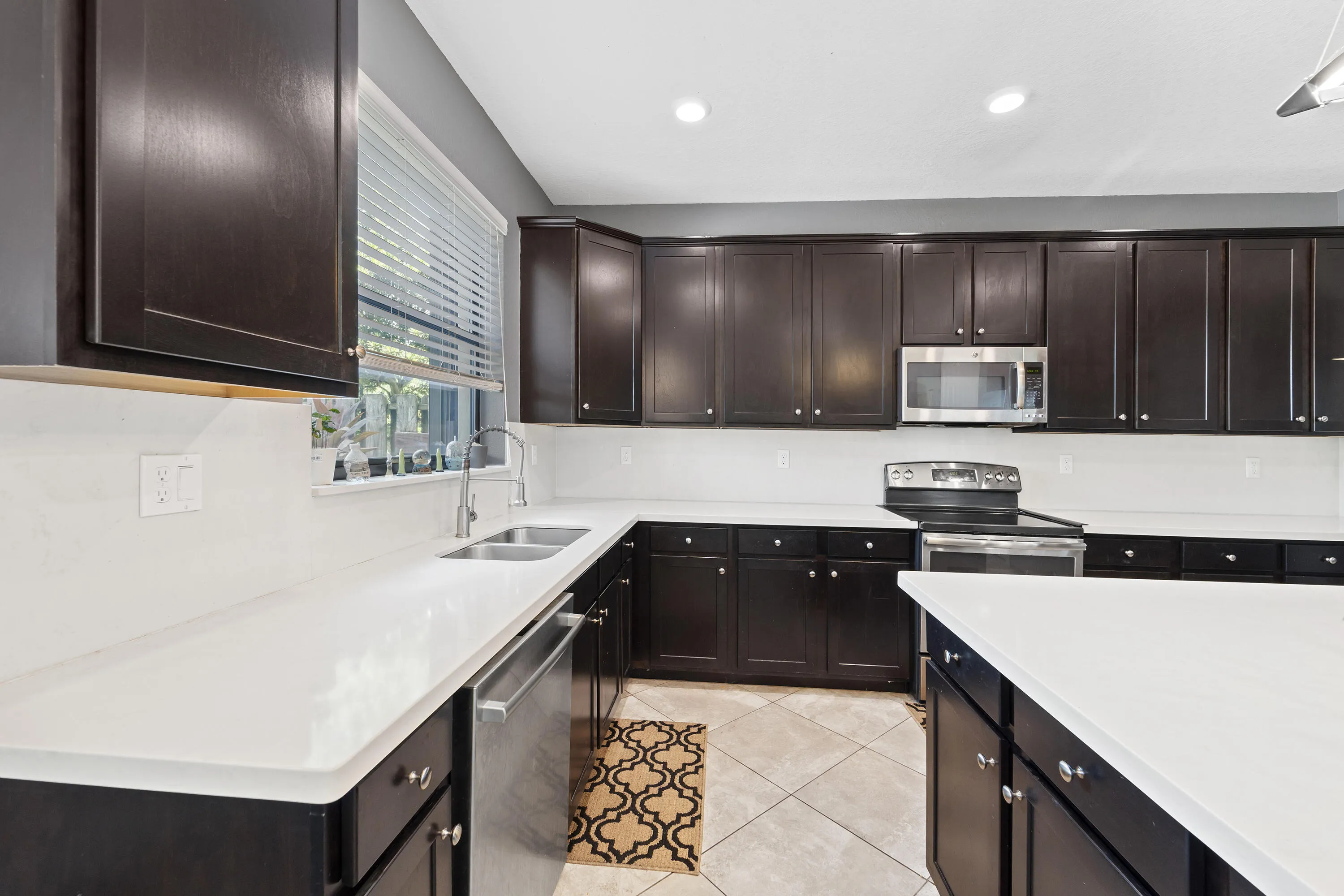 4521WillowBasinwaylakeworth6-1