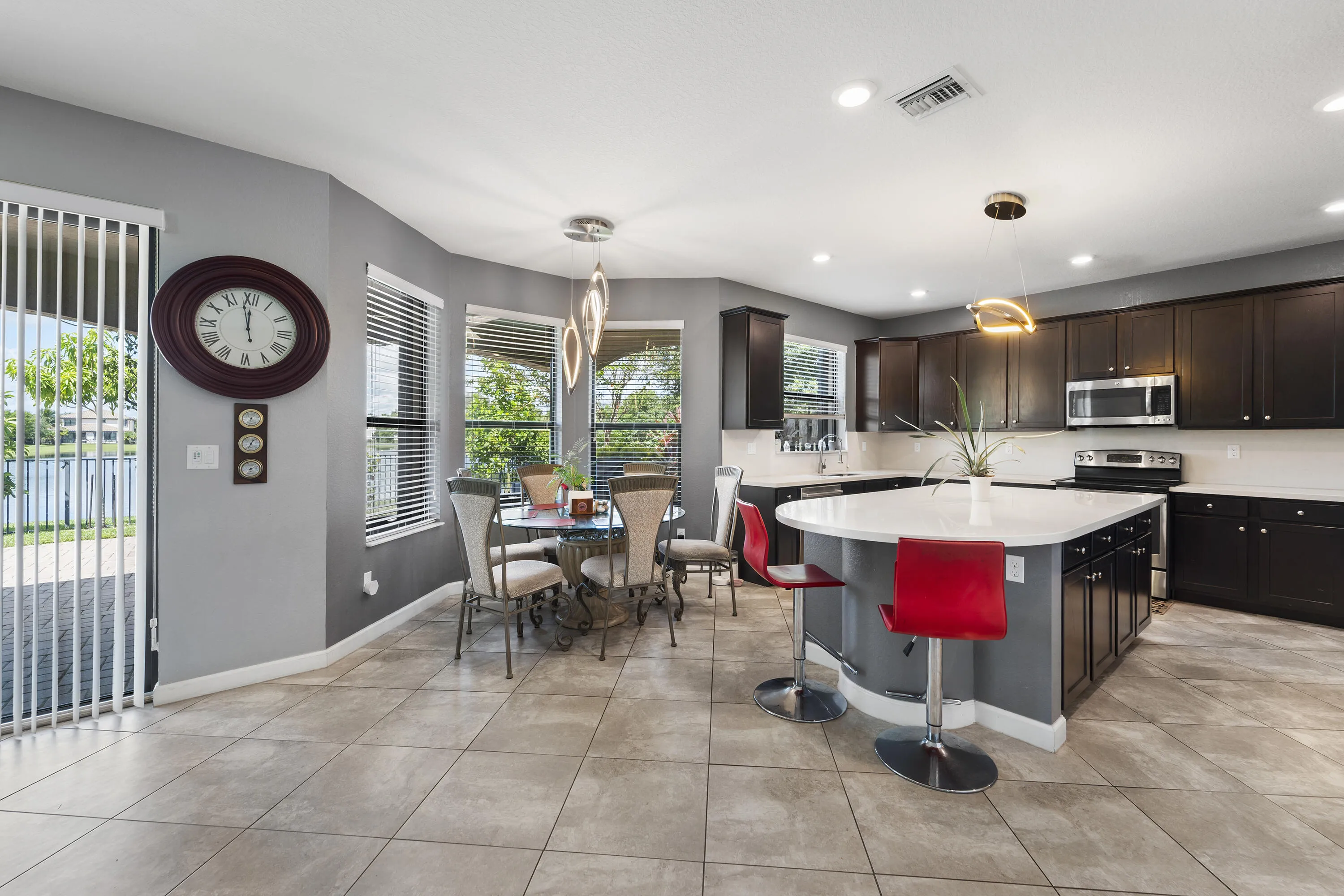 Previous furnished