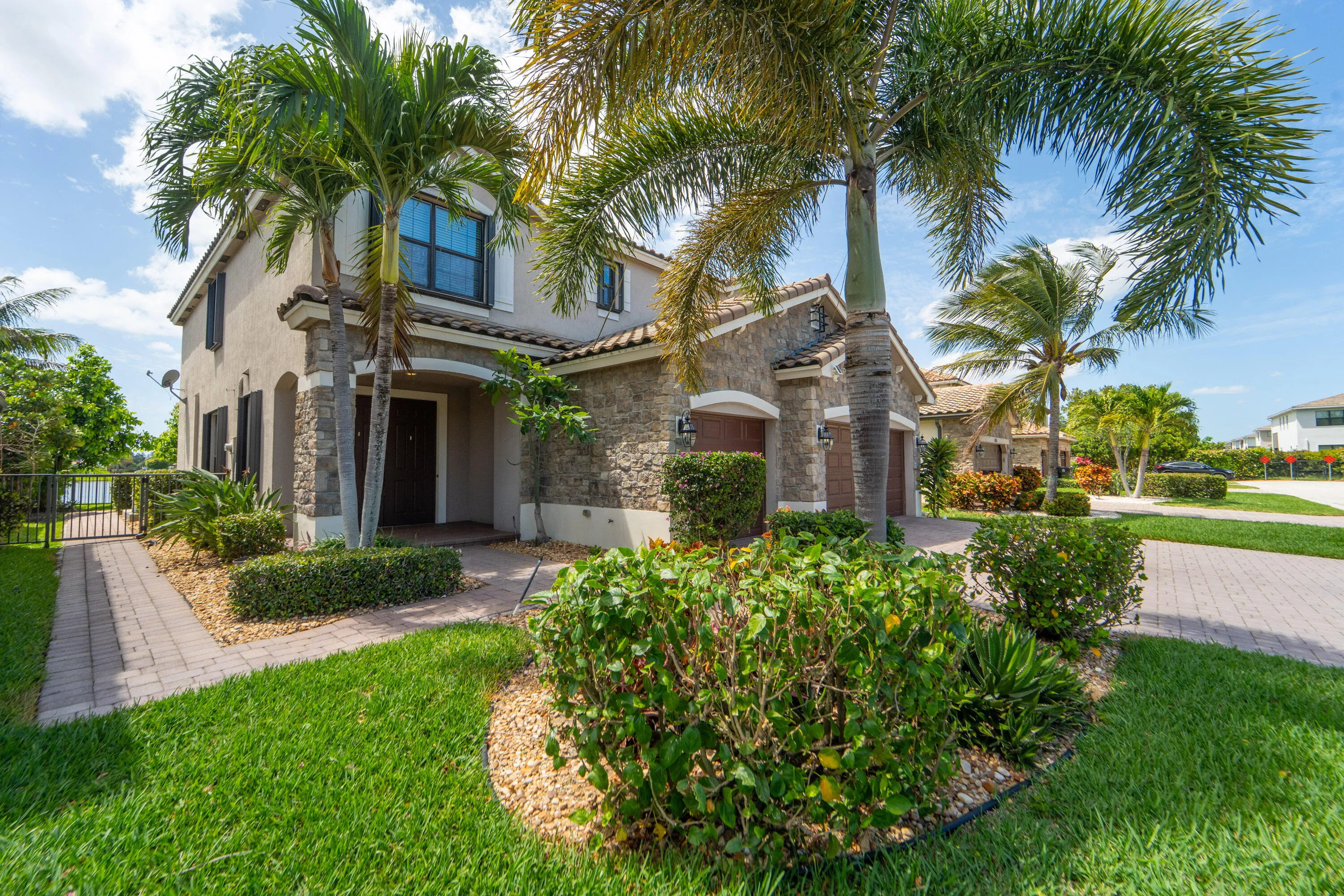 4521WillowBasinWay-14