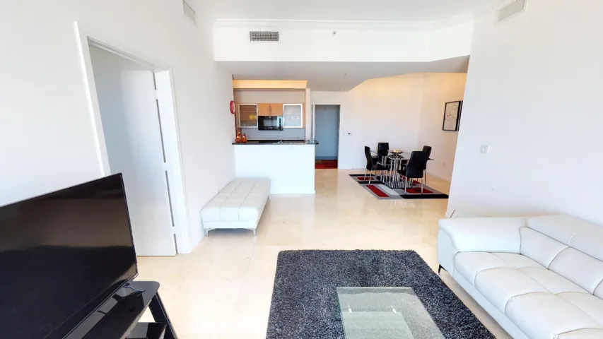 Slade-LPh03-1551-Flagler-DriveWest-Palm-