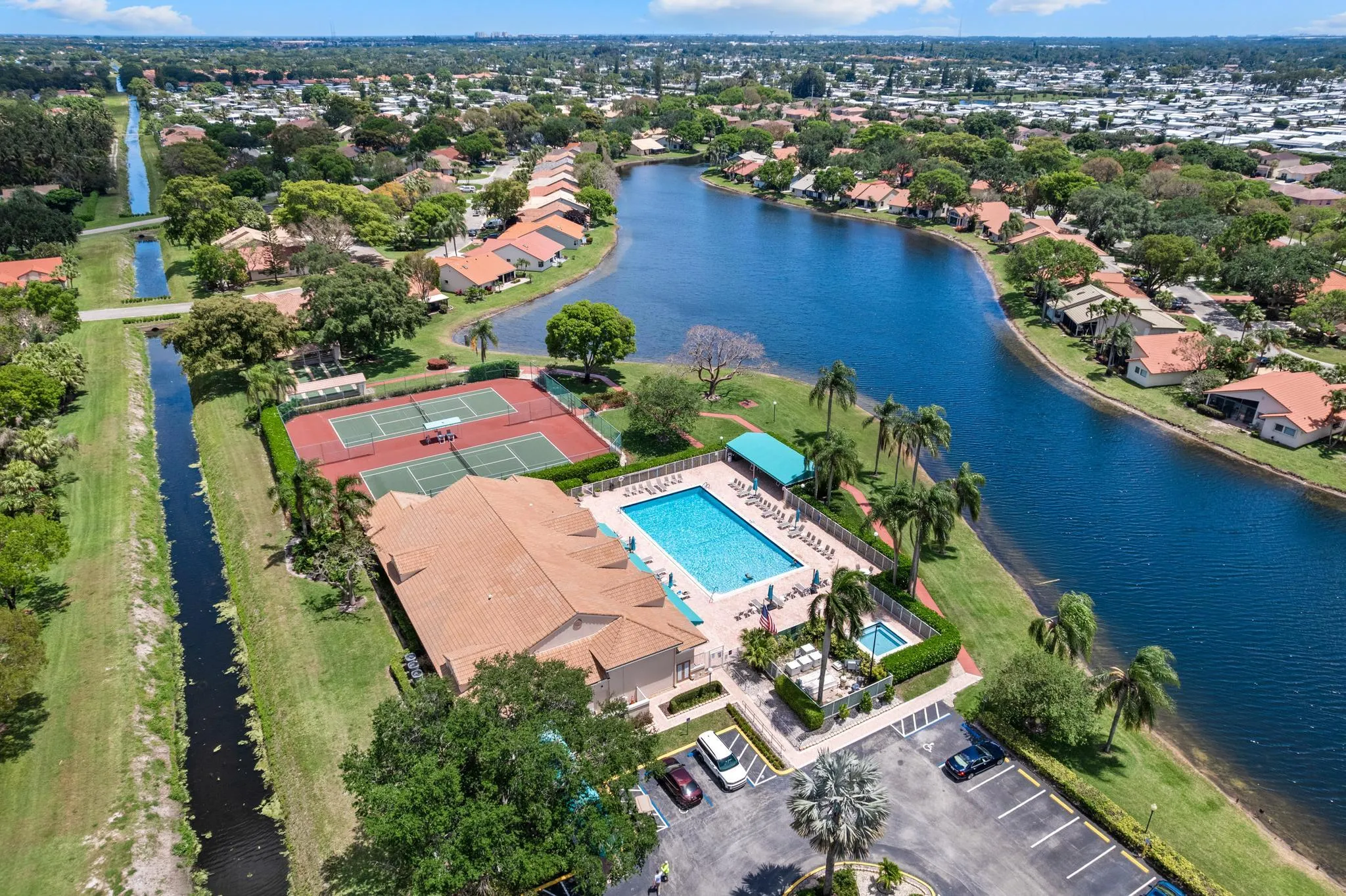 Clubhouse with Pool, Pickle Ball and Parking