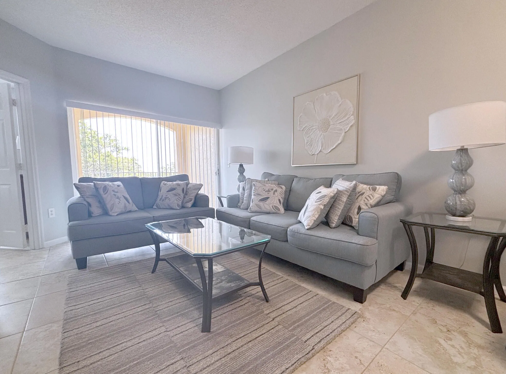 LivingRoom3