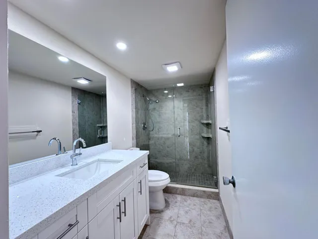 2nd bathroom