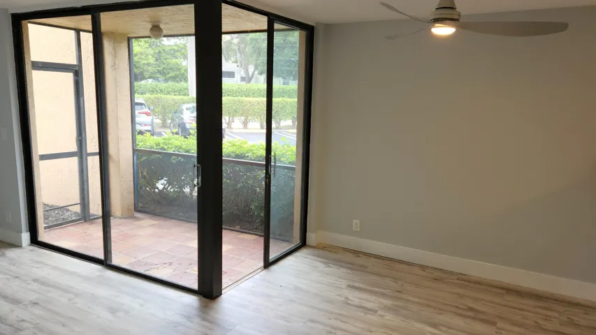 living area furnished