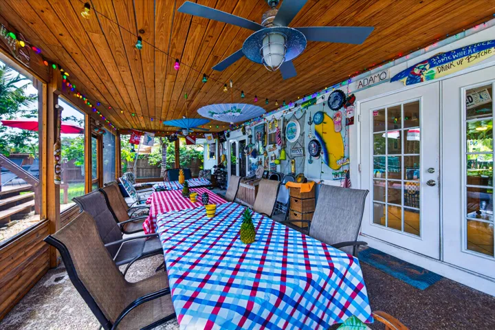 Screened In Porch - 2