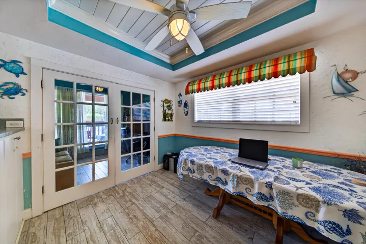 Dining Room - 4