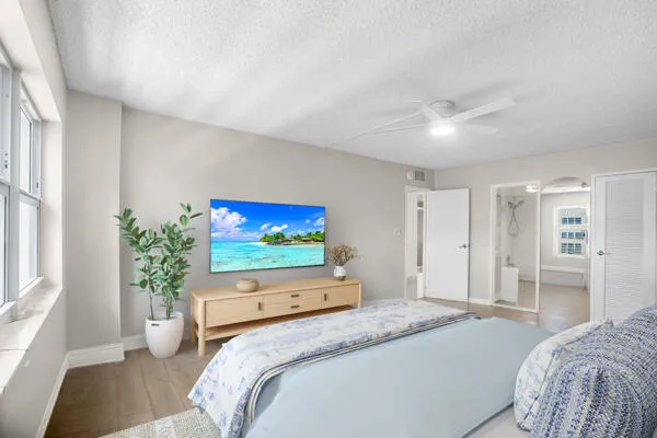 STAGED BEDROOM