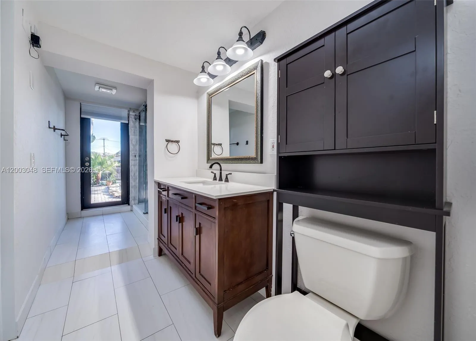 Master Bathroom 1704 SW 5th Ct Ft Lauderdale
